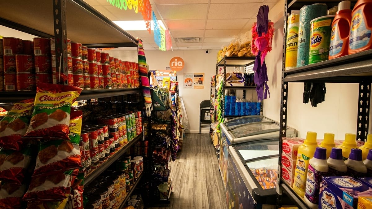 Kitchen and mercado in one stop